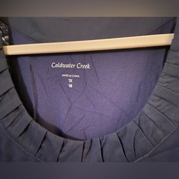 Navy shell tank with sequin pattern under mesh layer - Picture 5 of 5